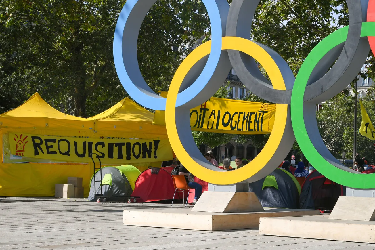 How Paris hid its homeless and migrants during the Games